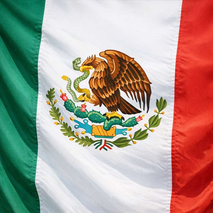 Que signifie l’aigle sur le drapeau mexicain ? | Histoire et sens